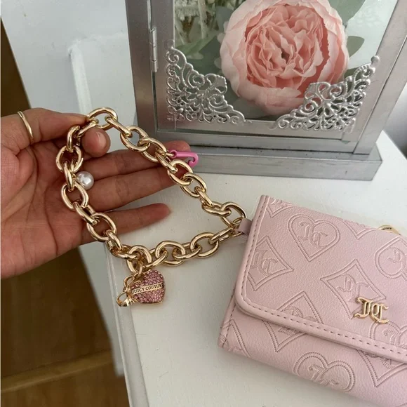 JUICY COUTURE Pink Women's Wallet Clutch with Gold Chain - Picture 3 of 11